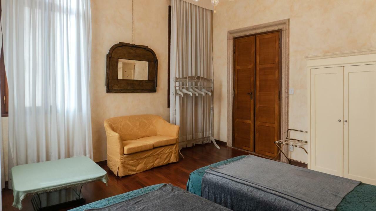Luxury Balcony Apartment Венеция Экстерьер фото